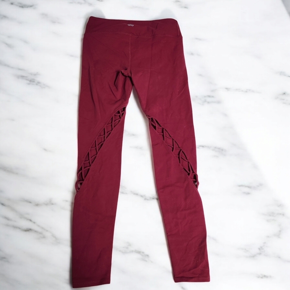 ALO Yoga Pants - Womens alo leggings
